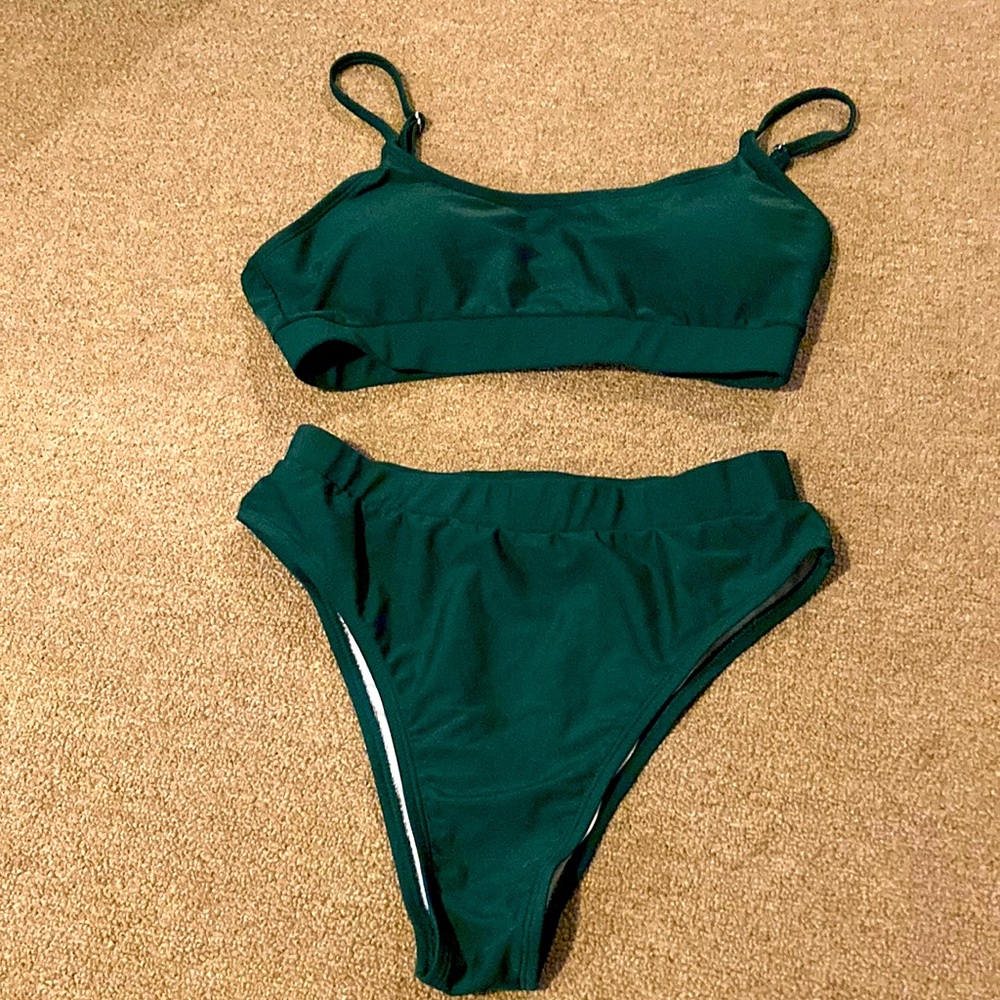 Emerald green 2 piece bathing suit